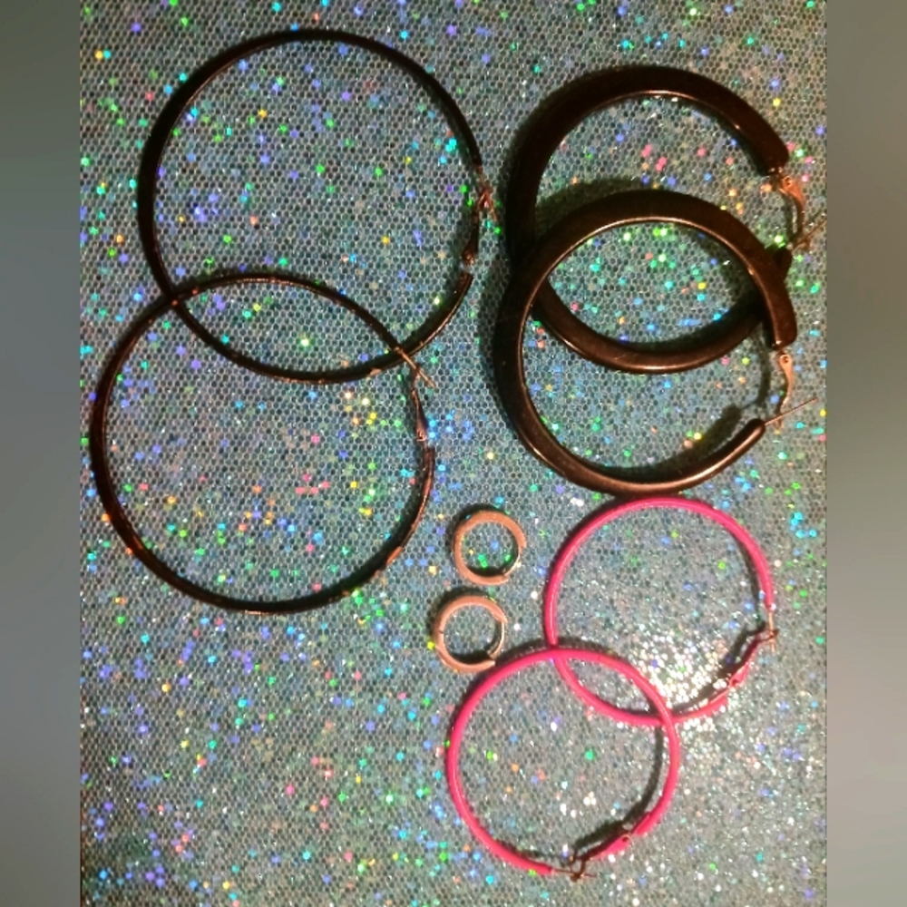 2000s hoop earrings